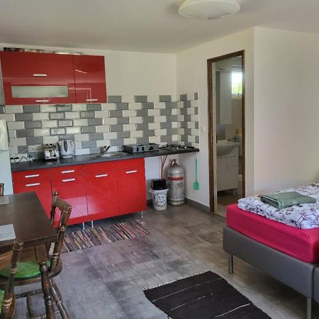 Forras Vendeghaz Daire Tata Dış mekan fotoğraf