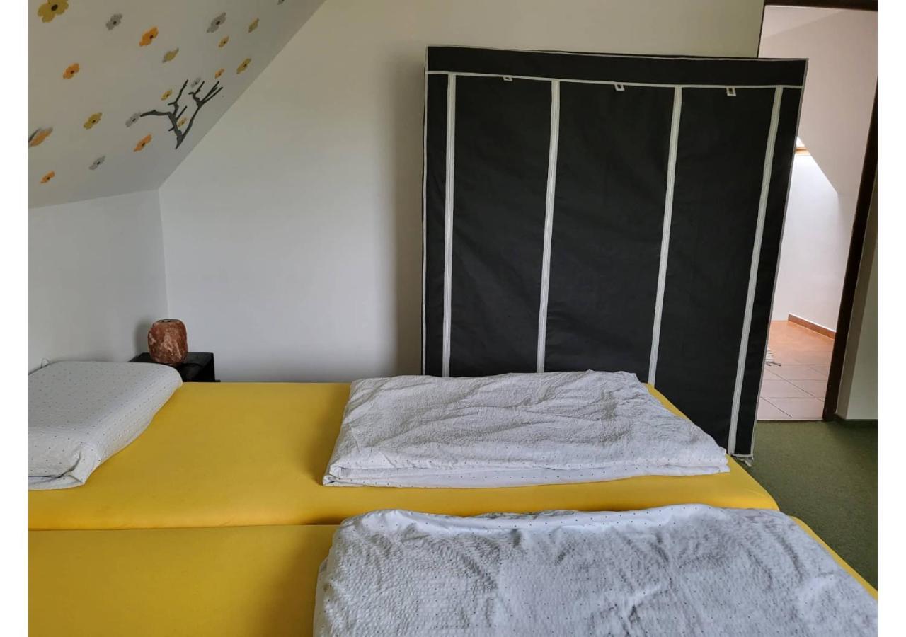 Forras Vendeghaz Daire Tata Dış mekan fotoğraf