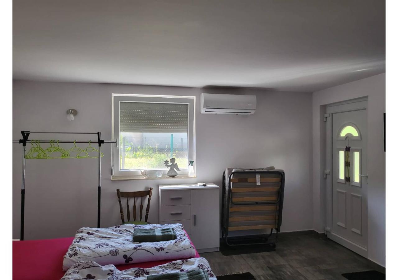 Forras Vendeghaz Daire Tata Dış mekan fotoğraf